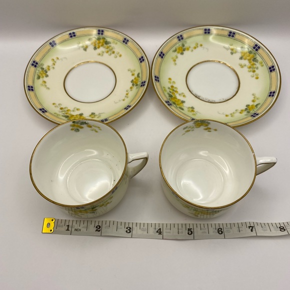Set of 2 teacups w/ saucers. Antique Royal Doulton fine bone China. - Picture 6 of 8